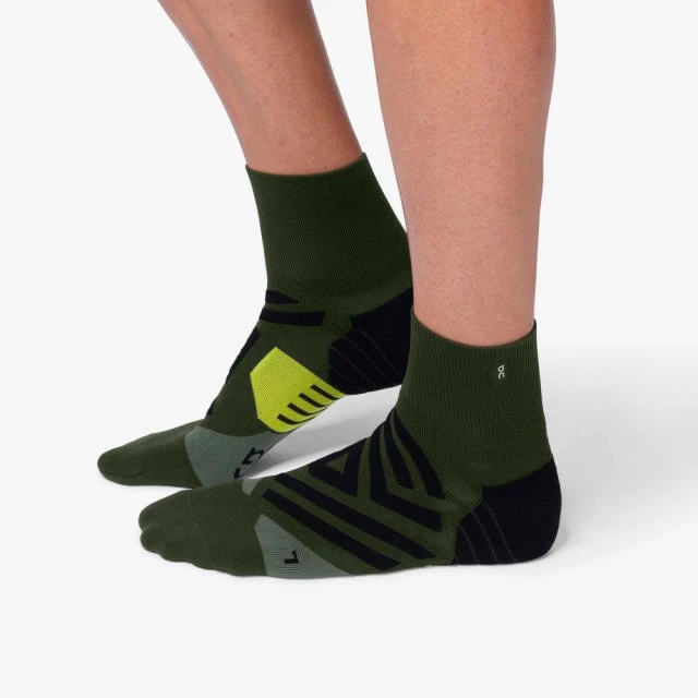 On Running Men's Mid Sock - Image 2